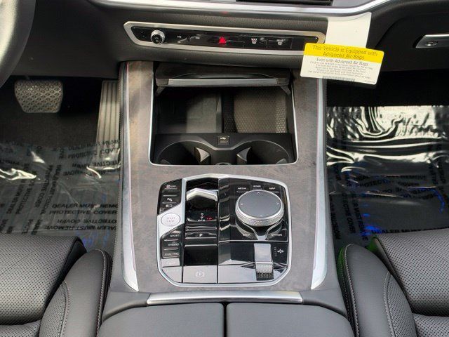 Used 2026 BMW X5 xDrive50e AWD/4WD image 24