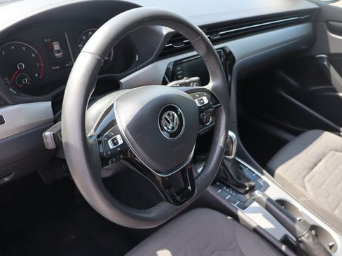 Used 2021 Volkswagen Passat 2.0T S FWD image 9