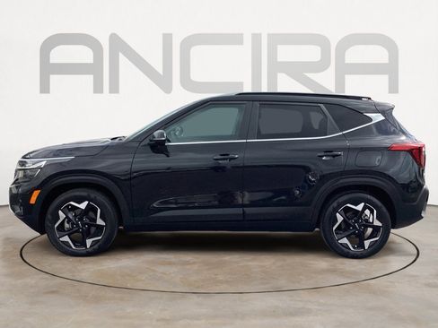 Used 2024 Kia Seltos EX FWD image 8