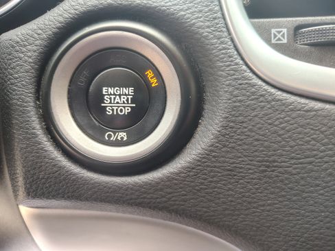 Certified 2020 Dodge Durango SXT AWD/4WD image 30