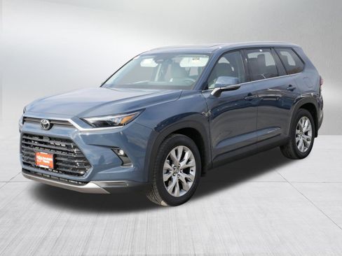 Certified 2026 Toyota Grand Highlander Limited image 3