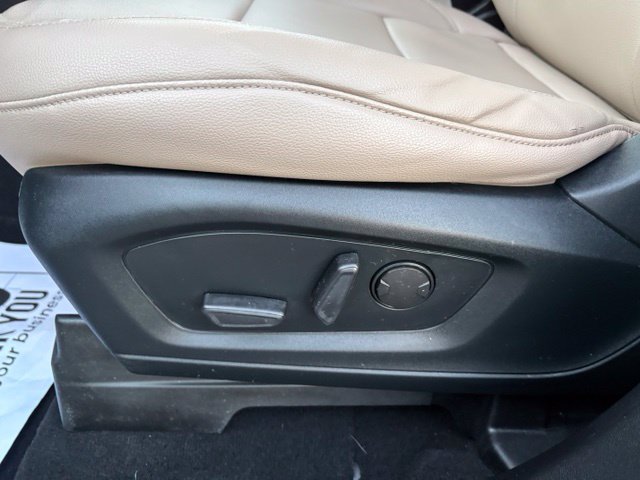 Used 2020 Ford Explorer XLT w/ Equipment Group 202A AWD/4WD image 15