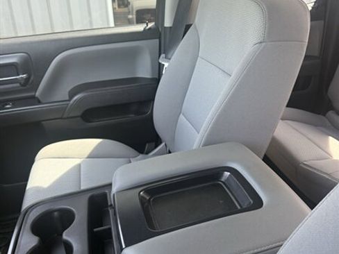 Used 2018 Chevrolet Silverado 1500 Custom w/ Custom Value Package AWD/4WD image 23