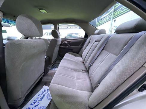 Used 2000 Toyota Camry CE image 25