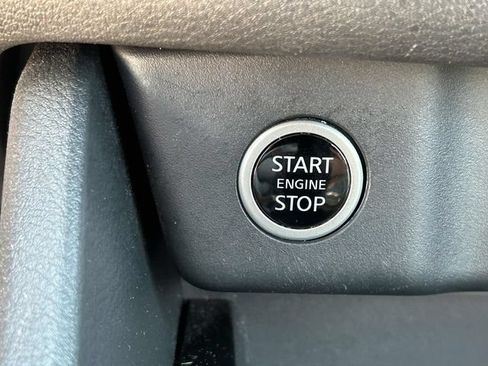Used 2023 Nissan Rogue SV w/ SV Premium B Package AWD/4WD image 29