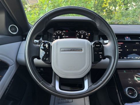 Used 2020 Land Rover Range Rover Evoque R-Dynamic SE AWD/4WD image 15