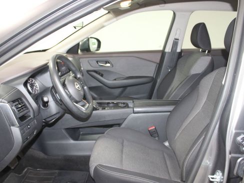 Used 2023 Nissan Rogue SV AWD/4WD image 19