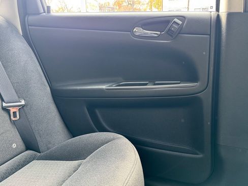 Used 2009 Chevrolet Impala LT image 20