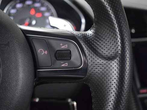 Used 2014 Audi R8 V8 w/ Convenience Package image 26