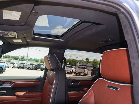 New 2026 GMC Sierra 1500 Denali Ultimate AWD/4WD image 8