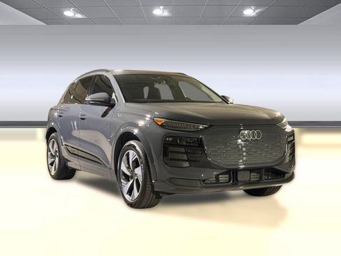 Certified 2025 Audi Q6 e-tron Premium Plus w/ Premium Plus AWD/4WD image 7