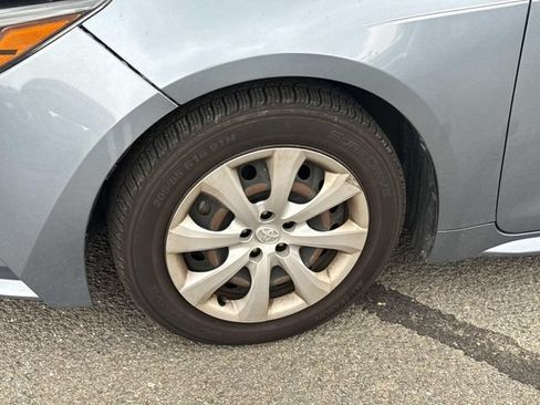 Used 2021 Toyota Corolla LE w/ Carpet Mat Package (TMS) FWD image 3
