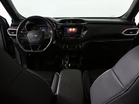 Used 2023 Chevrolet TrailBlazer RS w/ Convenience Package FWD image 18