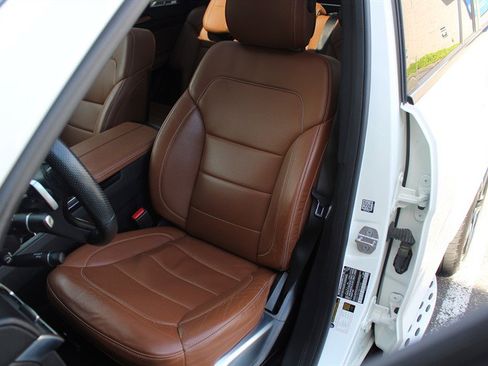 Used 2018 Mercedes-Benz GLS 550 4MATIC image 24