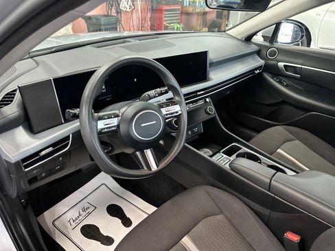 Used 2025 Hyundai Sonata SEL FWD image 13
