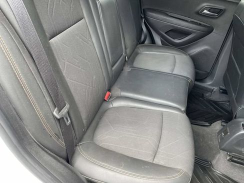 Used 2018 Chevrolet Trax LT w/ Sun & Sound Package AWD/4WD image 20