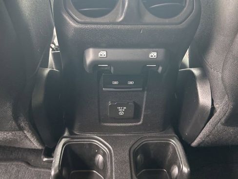 Used 2021 Jeep Wrangler Unlimited Rubicon image 22