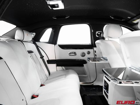 Used 2024 Rolls-Royce Ghost *STARLIGHT HEADLINER* image 37