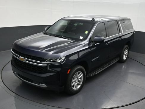 Used 2024 Chevrolet Suburban LS RWD image 16