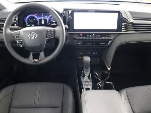 Used 2026 Toyota Camry XLE FWD image 2
