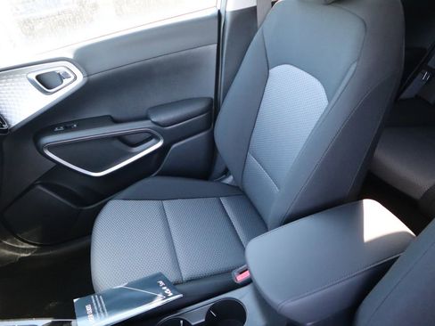 New 2025 Kia Soul S image 20