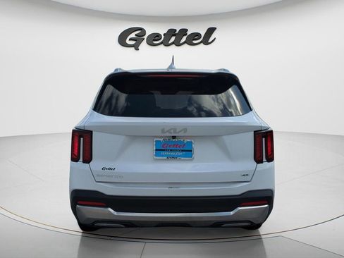 Used 2024 Kia Sorento S image 5