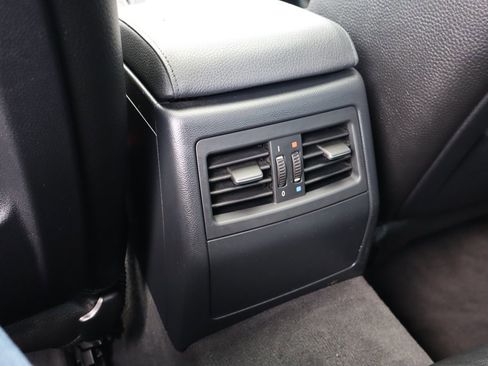 Used 2011 BMW 335i xDrive Sedan AWD/4WD image 20
