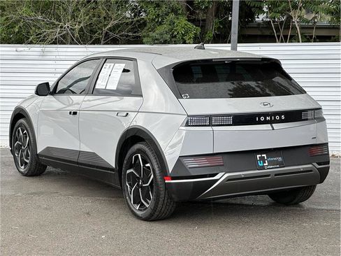Used 2024 Hyundai Ioniq 5 SE AWD/4WD image 3