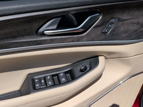 New 2026 Jeep Grand Cherokee L Limited AWD/4WD image 11