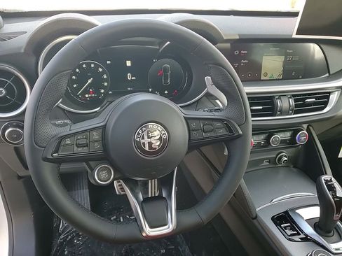 New 2025 Alfa Romeo Stelvio Sprint image 33