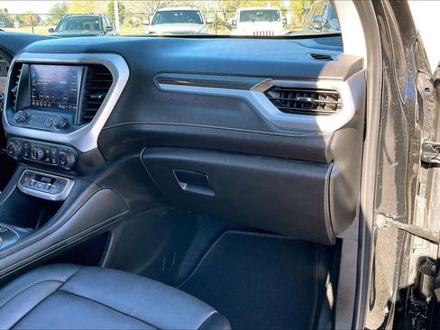 Certified 2023 GMC Acadia SLT w/ Elevation Edition image 16