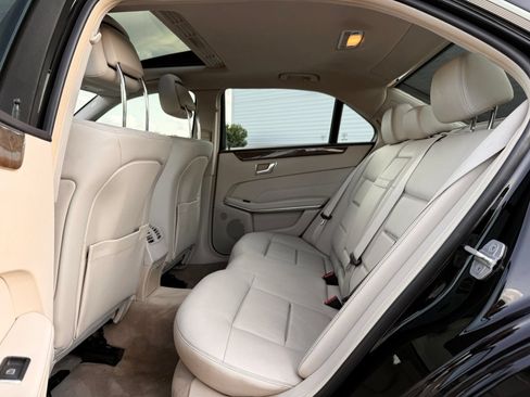Used 2016 Mercedes-Benz E 350 Sedan image 20