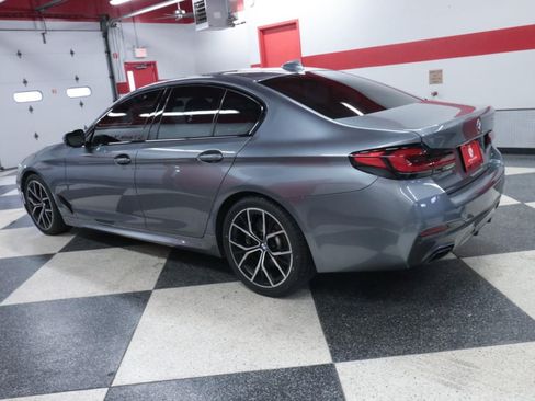 Used 2022 BMW 530i w/ M Sport Package RWD image 6