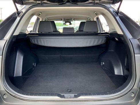 Used 2020 Toyota RAV4 XLE FWD image 34