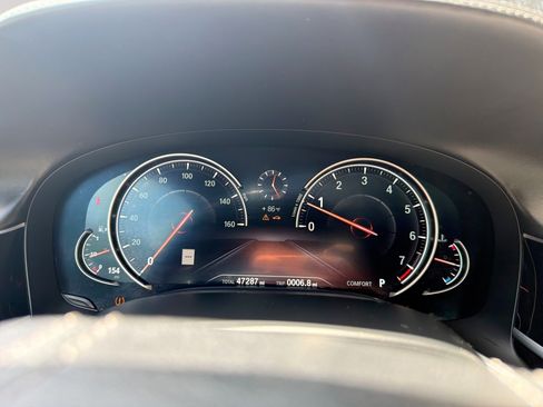 Used 2018 BMW 750i RWD image 10