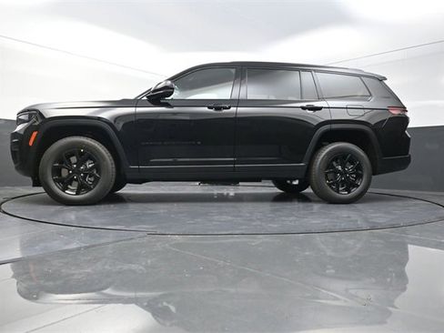 New 2025 Jeep Grand Cherokee L Altitude image 20