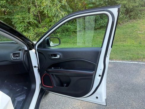 Used 2018 Jeep Compass Trailhawk image 17