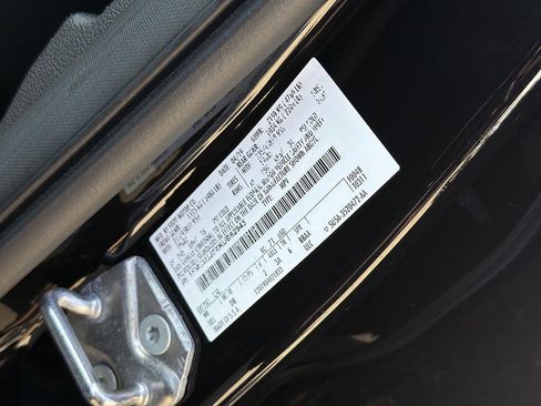 Used 2019 Ford Escape Titanium FWD image 34