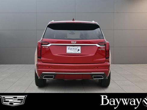 Used 2024 Cadillac XT6 Premium Luxury w/ LPO, Floor Liner Package FWD image 6