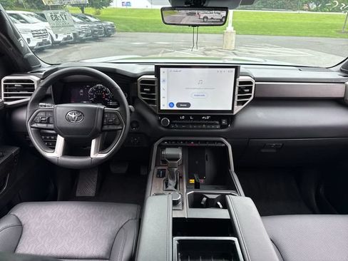 Used 2025 Toyota Tundra Limited AWD/4WD image 20