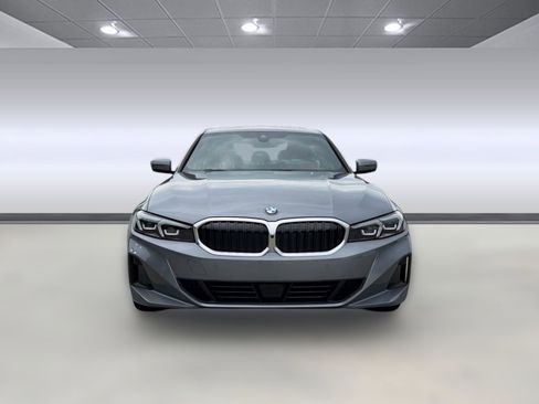 Used 2025 BMW 330i Sedan RWD image 5