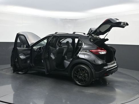 Used 2023 Nissan Kicks SR w/ SR Premium Package FWD image 38
