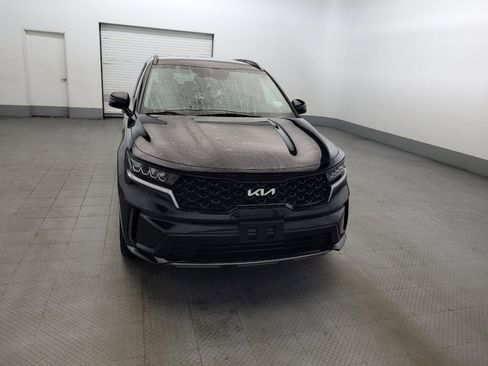 Used 2023 Kia Sorento S FWD image 14