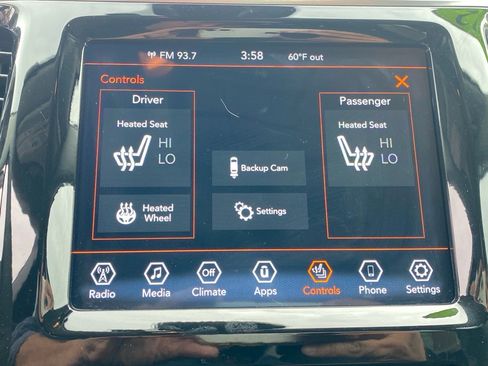 Used 2022 Jeep Cherokee Limited w/ Mopar Interior Package image 16