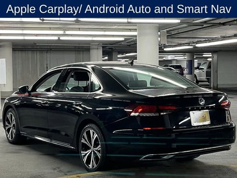 Used 2021 Volkswagen Passat 2.0T SE FWD image 5