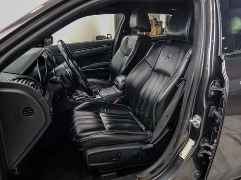 Used 2021 Chrysler 300 S RWD image 38