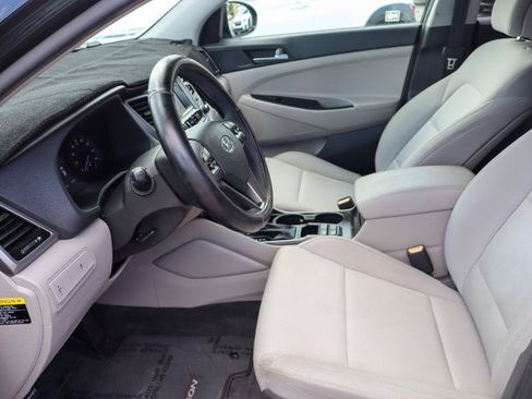 Used 2016 Hyundai Tucson SE w/ Option Group 02 FWD image 10