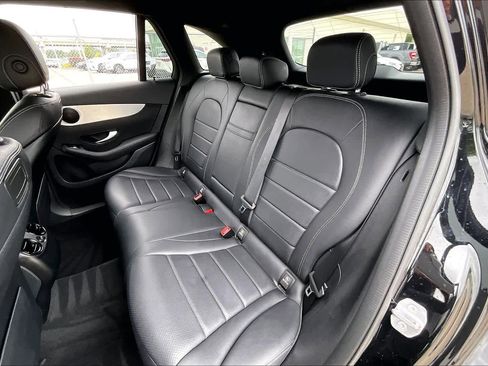 Used 2019 Mercedes-Benz GLC 300 image 18