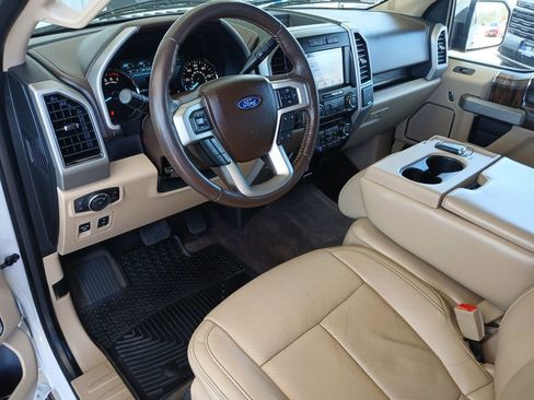 Used 2018 Ford F150 Lariat image 10