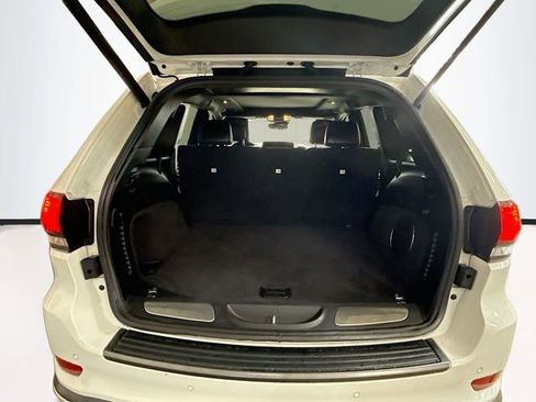 Used 2020 Jeep Grand Cherokee High Altitude image 28